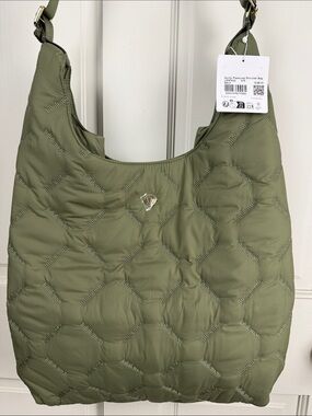 NWT Lululemon Quilty Pleasures Shoulder Bag – Olive Green